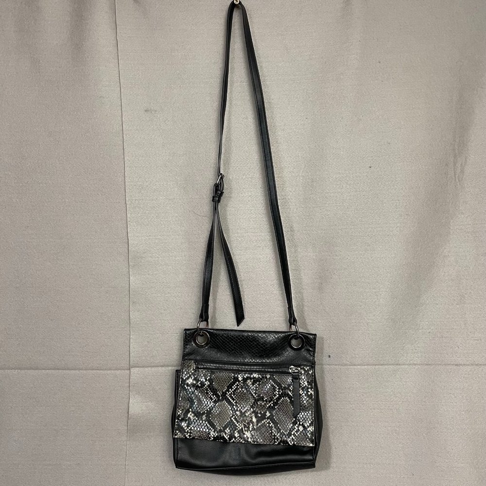 Simply Vera Wang Crossbody Purse Black With Snakeskin‎ Print
